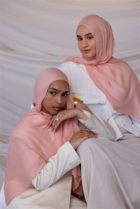Peach Petal Hijab Online - Shop for Elegant, Fresh Styles – Vela