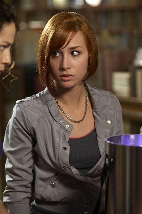 Fonds d'écran Allison Scagliotti - MaximumWallHD
