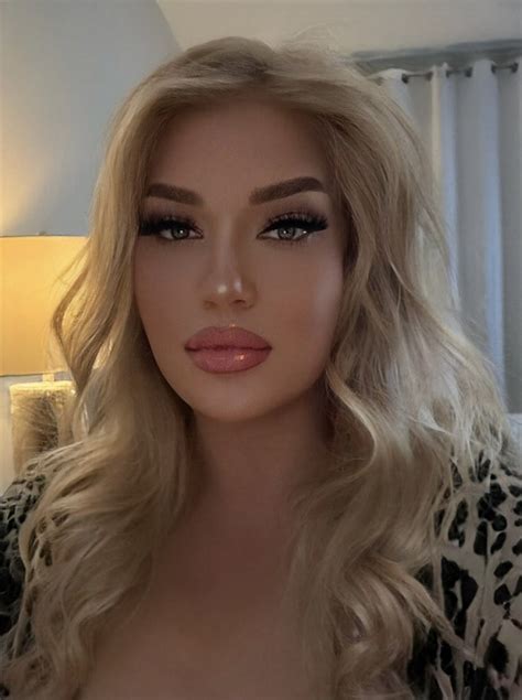 HOT TRANS GIRLS 🔥 on Twitter: "@HotDick_Chicks https://t.co/s9J8mx5763