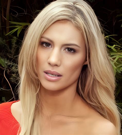 Whitney Whitekirk (Actress) Height, Wiki, Weight, Age, Biography