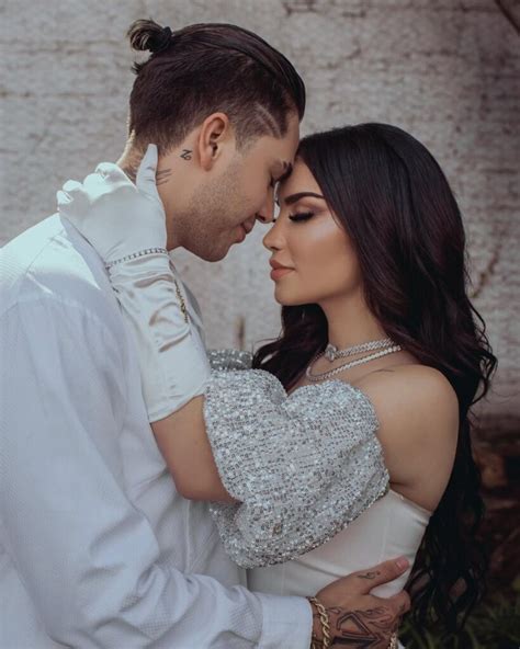 juan de dios pantoja  kimberly loaiza asi es su relacion
