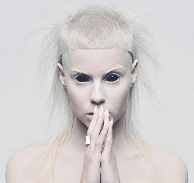 viernes: Die Antwoord: Tensión