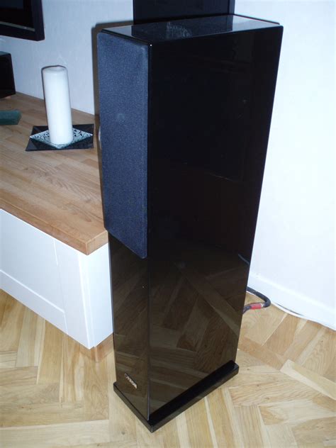 Bilder på Canton Karat 770 DC Golvhögtalare