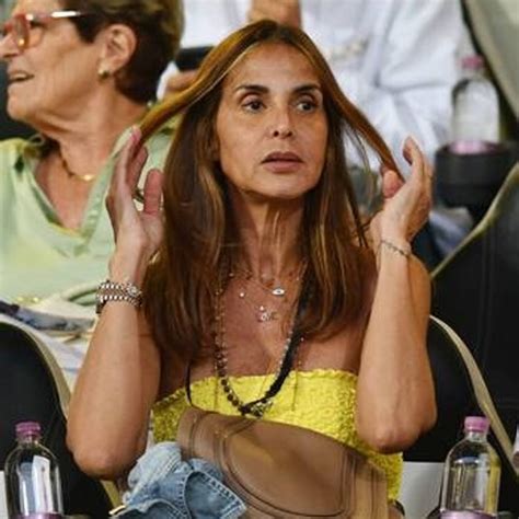 Adriana Fossa (Model) - Age, Birthday, Bio, Facts, Family, Net Worth ...