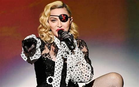 Madonna Net Worth, Age, Height, Meaning, Songs, Daughter, Boyfriend