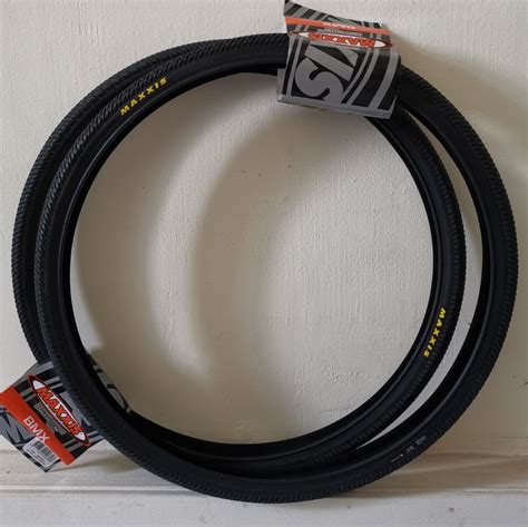1 Pair Maxxis DTH 20 x 1 3/8, Sports Equipment, Bicycles & Parts, Parts ...