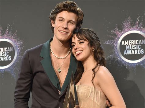 Shawn Mendes Kisses Fan