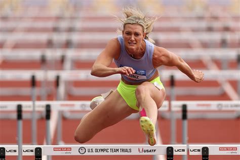 U.S. track and field star Annie Kunz in images