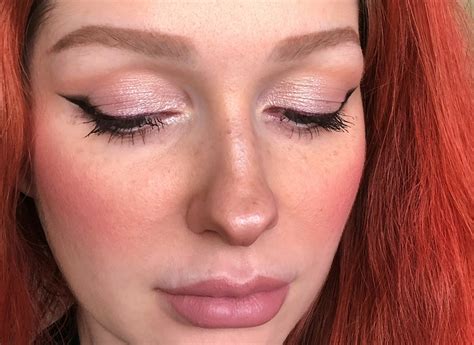 Освежающие летние румяна L'oreal Paris Blush Of Paradise Melon Dollar ...