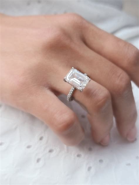ct emerald cut diamond ring  carat emerald diamond ring cvd diamond
