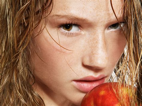 Kimchi: The Superfood That’s Key To A Gut-Friendly Diet | Vogue