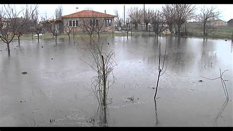 Мало Конаре под вода - YouTube