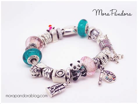 Review: Pandora Club Charm 2018 - Mora Pandora
