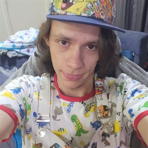 Hewo ima a ABDL Famboy : r/femboy