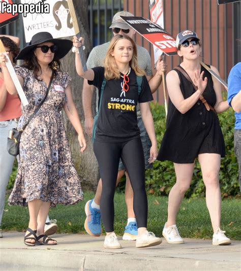 Joey King Nude OnlyFans Leaks - Photo #3604863 - Fapopedia