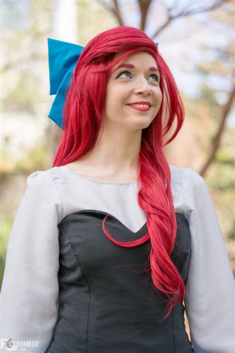 Kiss the Girl: Princess Ariel Cosplay – RandomTuesday