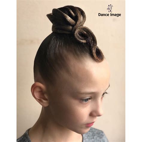 Пин от пользователя Juliana Poulsen на доске Ballroom hair | Прическа ...
