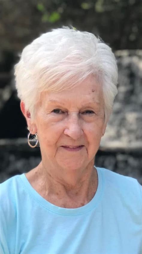 Funeral Planning and Support at Skelton Funeral Home 17