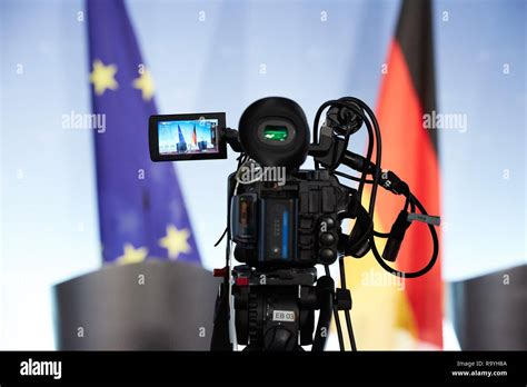 Tv kamera hi-res stock photography and images - Alamy