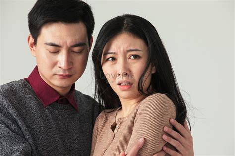 Young Couples Domestic Cold Violence Picture And HD Photos | Free ...