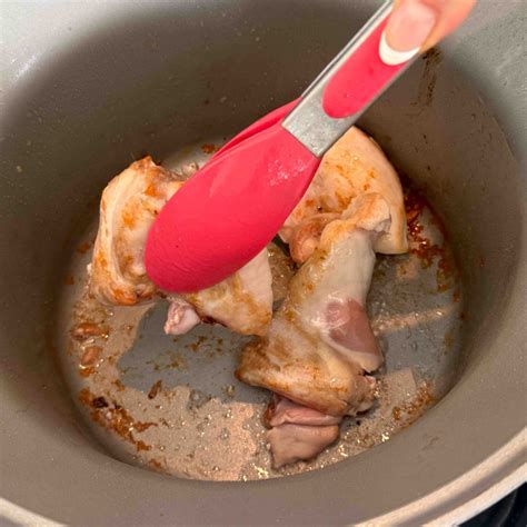 Greek Chicken Casserole (Kotopoulo Yiahni) | Hint Of Helen