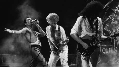 Queen's 'Bohemian Rhapsody' Is Officially the Most Streamed Song of the