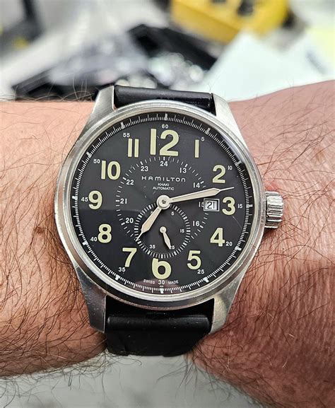 Khaki Officer Small Seconds Automatic. H706550, I just got it and I'm