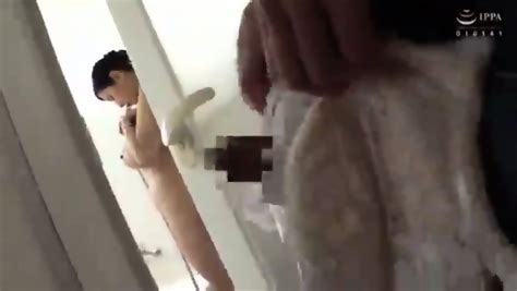esposa japonesa casada seduce mientras le hacen una sesion de fotos