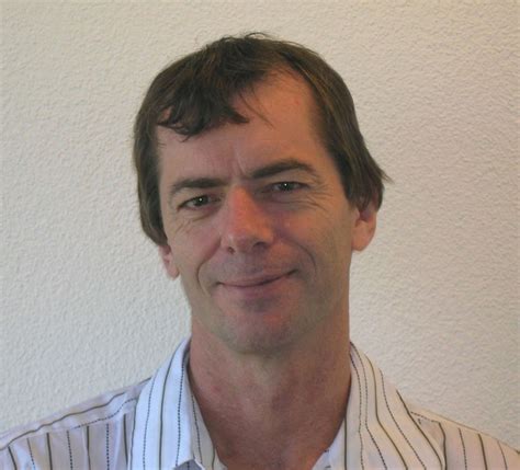 David Bell, autor de Australianos por la ciencia y la libertad
