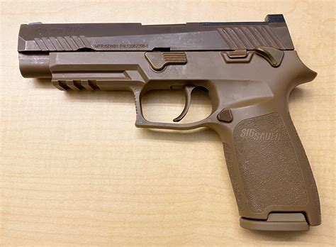 【轻武器科普】面向民用市场的P320-M17/M18手枪 - 哔哩哔哩