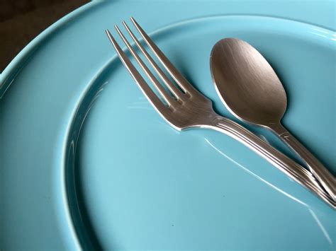 plate    eat