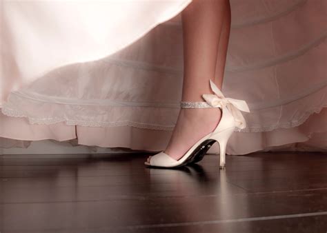Pin by HelloHelloACPhoto on Quinceañera & Sweet Sixteen | Wedding shoe