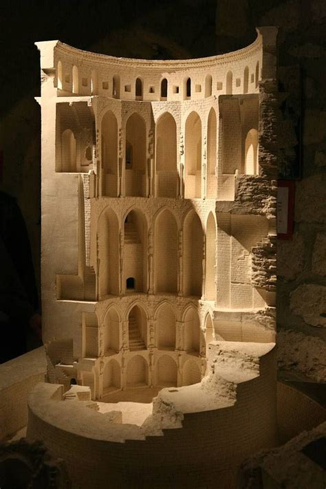 Самый прочный замок в мире: Куси! | Arsitektur, Kreatif, Seni