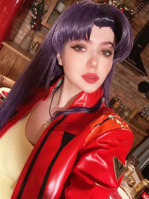 Alina Becker - Misato Katsuragi