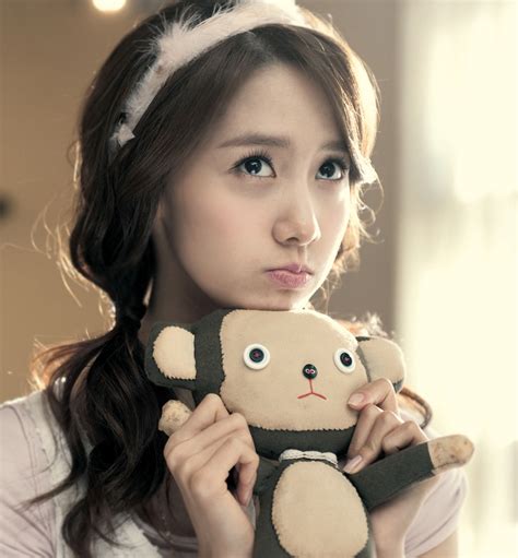 pop world yoona snsd photo gallery