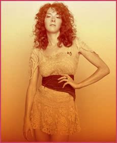MELISSA AUF DER MAUR – PopBytes