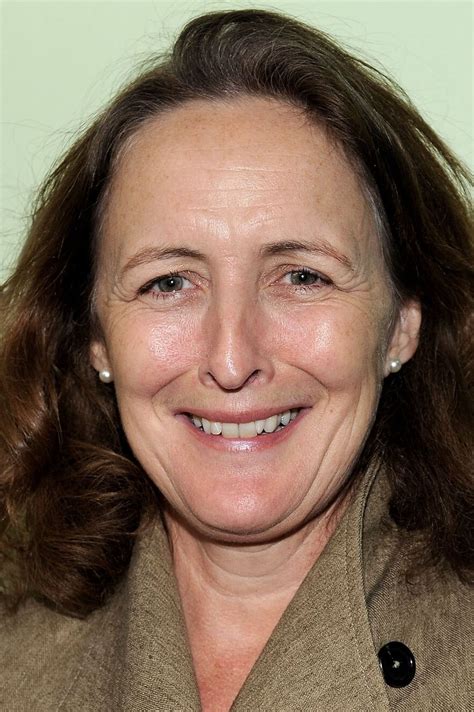 Fiona Shaw - Biografía, mejores películas, series, imágenes y noticias