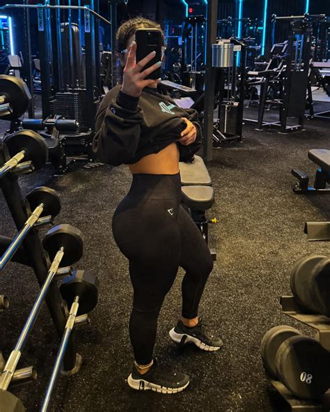 S w o l e e n | Lower body dayeee w my bootyful friend jocy 🥰 #