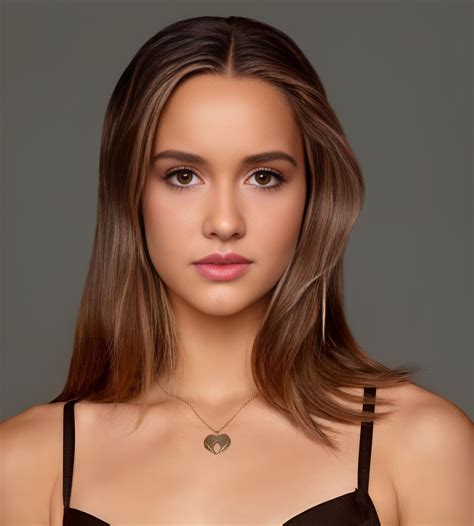 Shannen Michaela (Influencer) Age, Wiki, Biography, Family, Ethnicity