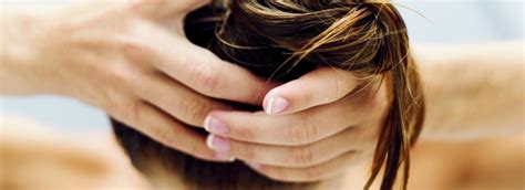 how to treat greasy hair