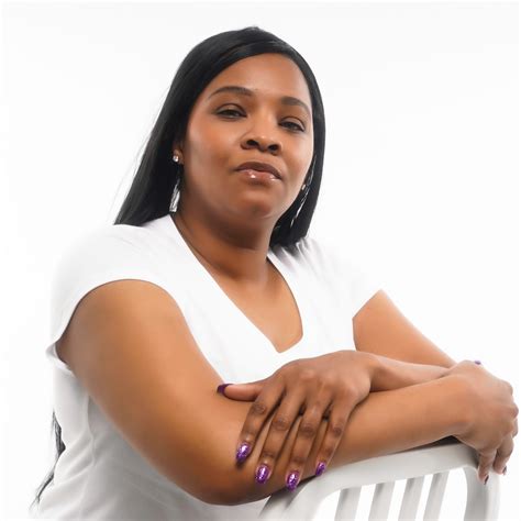 Natoshia Mills - Professional Profile, Photos, and Videos on Project