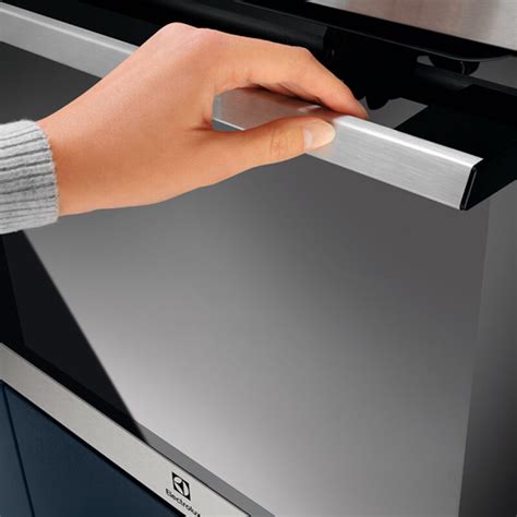Cemevisa - Horno Electrolux EOF4P56X