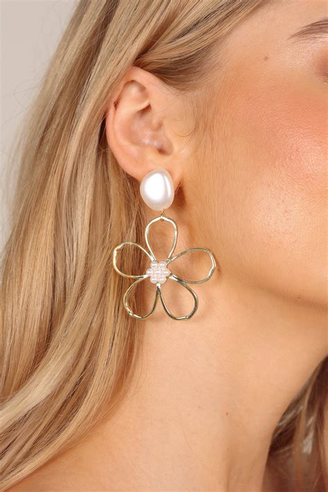 Adeline Flower Earrings - Gold/Pearl - Petal & Pup USA