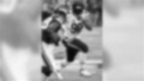 Current players name their favorite throwback Bears