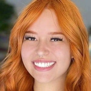Katlen Martins - Idade, Vida Pessoal, Biografia | Famous Birthdays