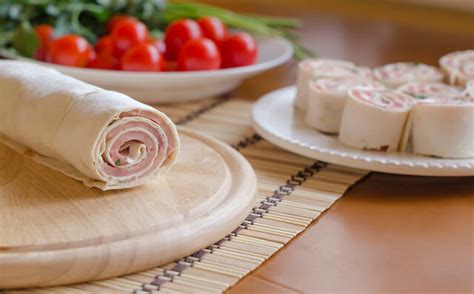 Вкусные простые начинки для рулета из лаваша. Сохраните рецепты, чтобы ...