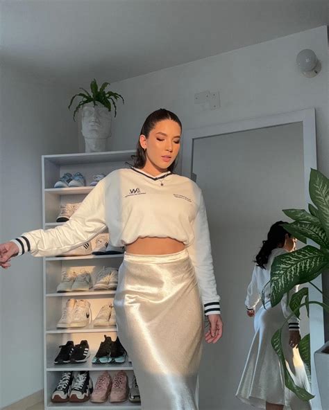 Laura Amaya | GRWM by @pumacolombia | Instagram