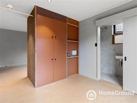 Stop D1 King William St - East Side is closed for repairs 23