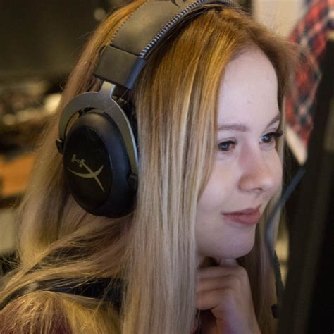 Justina "Tynka" Ducká | Player | Fragbite.com