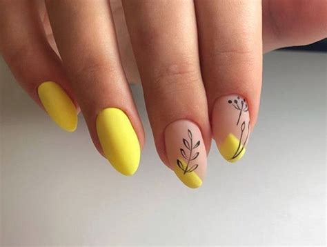 Желтый маникюр 2020: новинки фото | Manicure, Hot nails, Gel nails